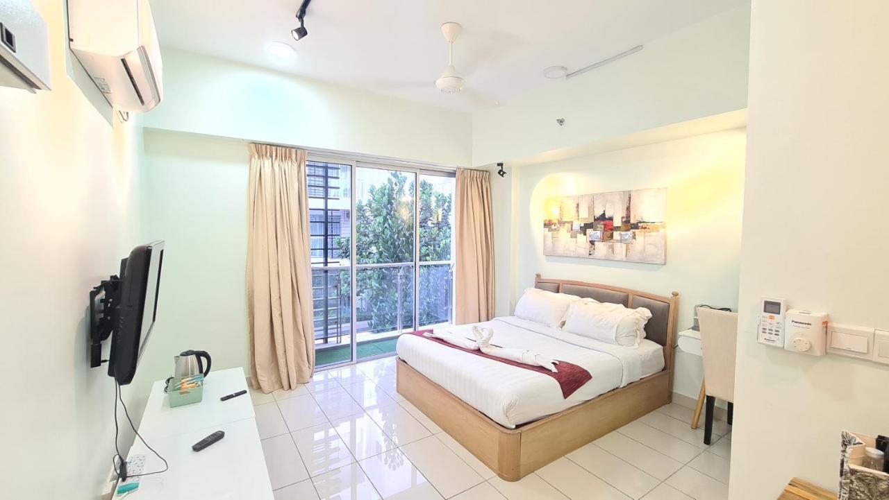 Aeropod Kk Near Airport & City/free Parking